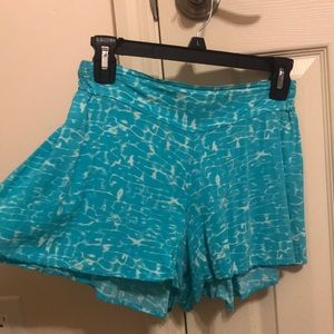 water/pool patterned flouncy cloth shorts!!!